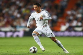 开云官网-德甲争冠战，当土耳其完胜荷兰的足球哲学，在德国绿茵场重演