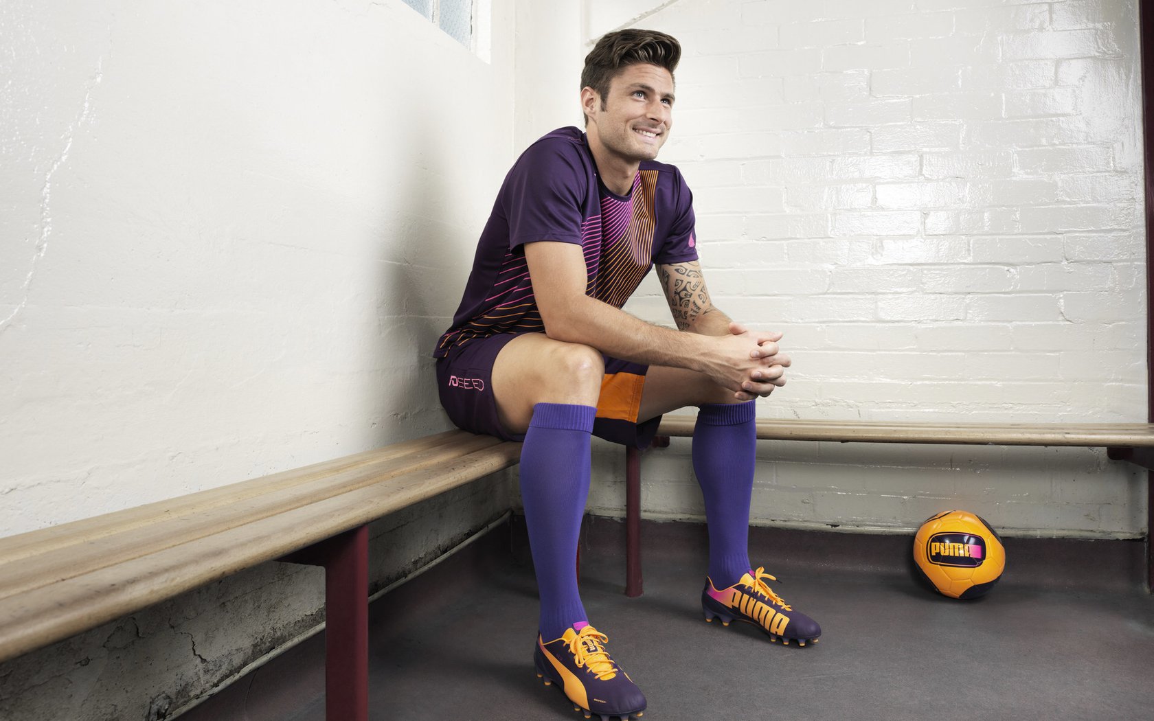 年度焦点之战,里昂加时鏖战力克哥斯达黎加,谱写绿茵传奇